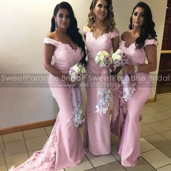 Розовые платья подружек невесты с кружевными аппликациями, свадебное платье-труба с длинным шлейфом-русалочкой с открытыми плечами