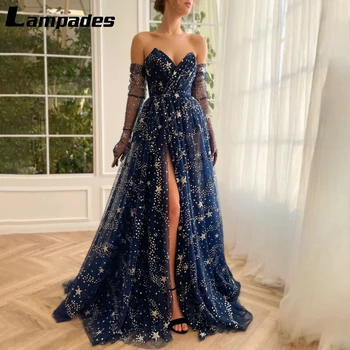 Покоряйте сердца на выпускном вечере с помощью этого очаровательного темно-синего кружевного вечернего платья с V-образным вырезом и разрезом Vestido Elegante