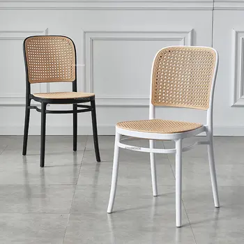 Современные пластиковые обеденные стулья из ротанга для кухонной мебели со складывающейся спинкой Письменный стул Простой Наружный дизайн Обеденные стулья из ротанга